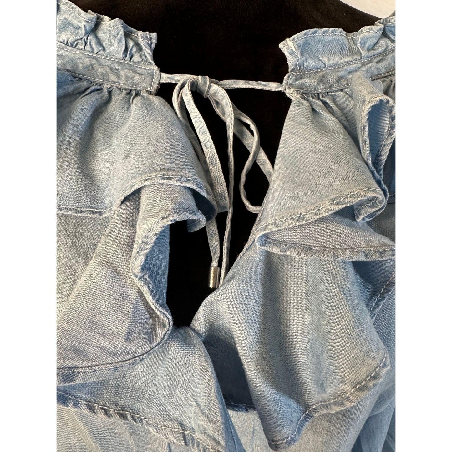 Lauren Ralph Lauren Smocked Ruffle Denim Dress Women's Size 6 Side On-Seam Pockets