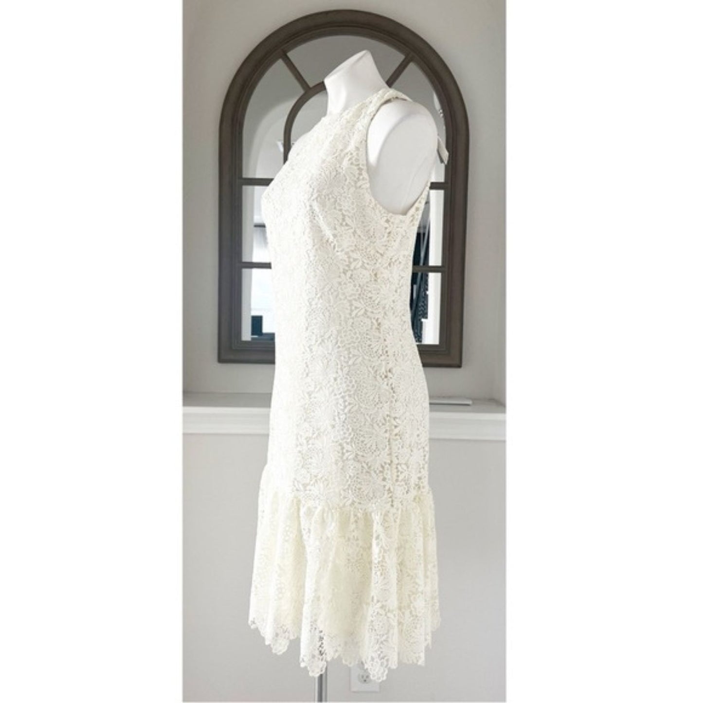 Lauren Ralph Lauren Sleeveless Lace Cocktail Dress Pale Cream Women's Size 8