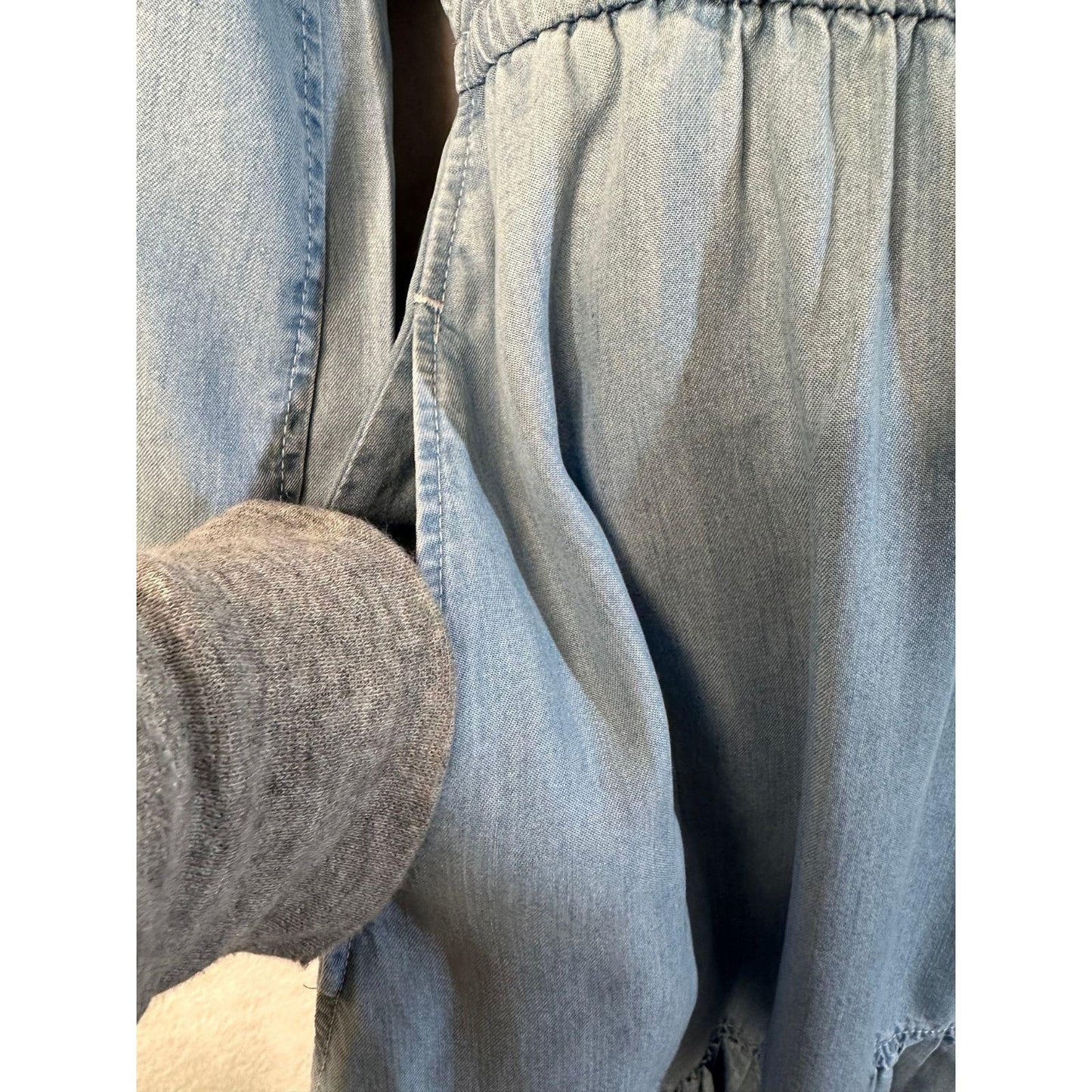 Lauren Ralph Lauren Smocked Ruffle Denim Dress Women's Size 6 Side On-Seam Pockets