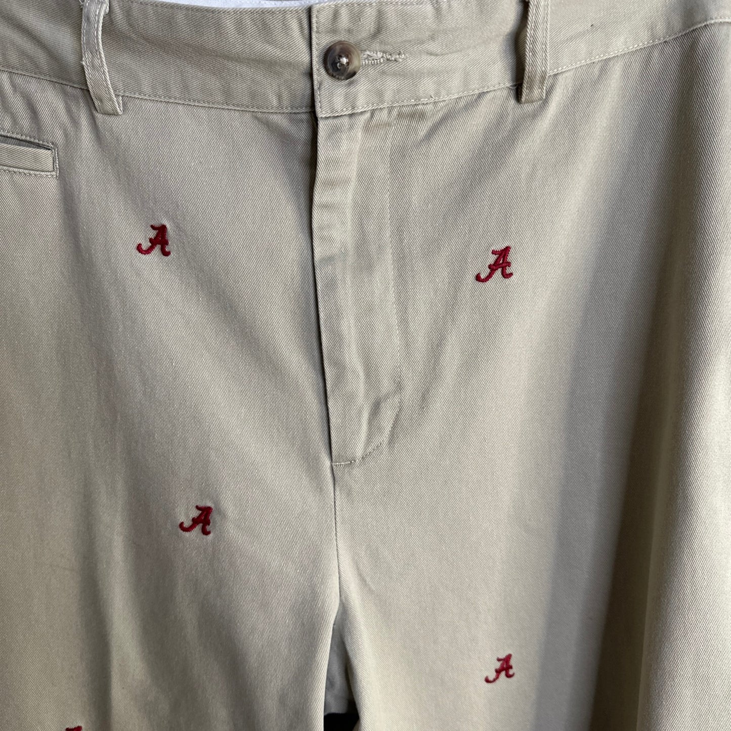 Campus Chinos University Of Alabama Crimson Tide Cotton Twill Khaki Chinos - A Logo Pattern Men's 42X30
