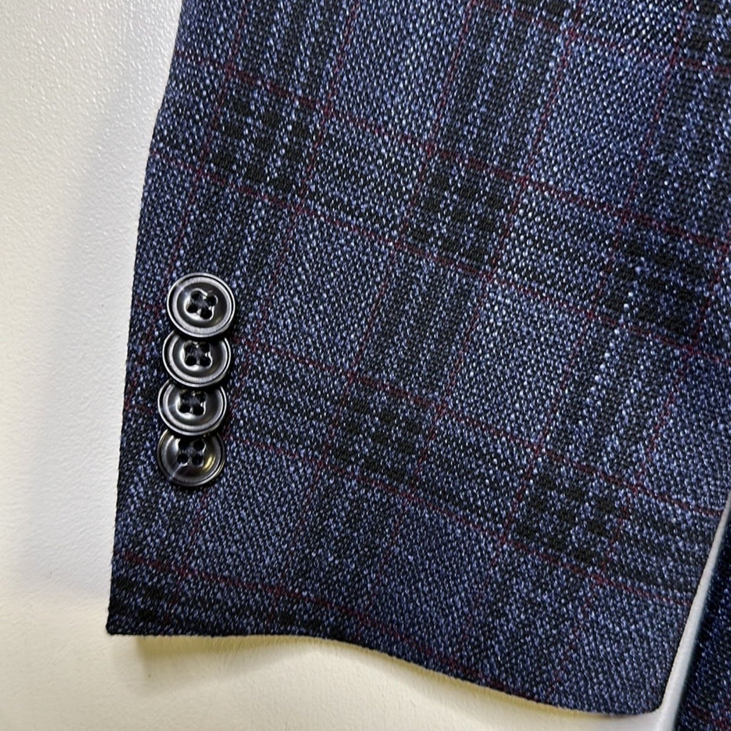 38 Short - Tommy Hilfiger Modern Fit Stretch Sport Coat Blazer Navy Blue Red Check - Looking For This Size In Blazers, Suits, Or Other Items -  Message Us - We Are Glad To Assist. Canali To Carhartt & Everything In Between For The Well Dressed Modern Man