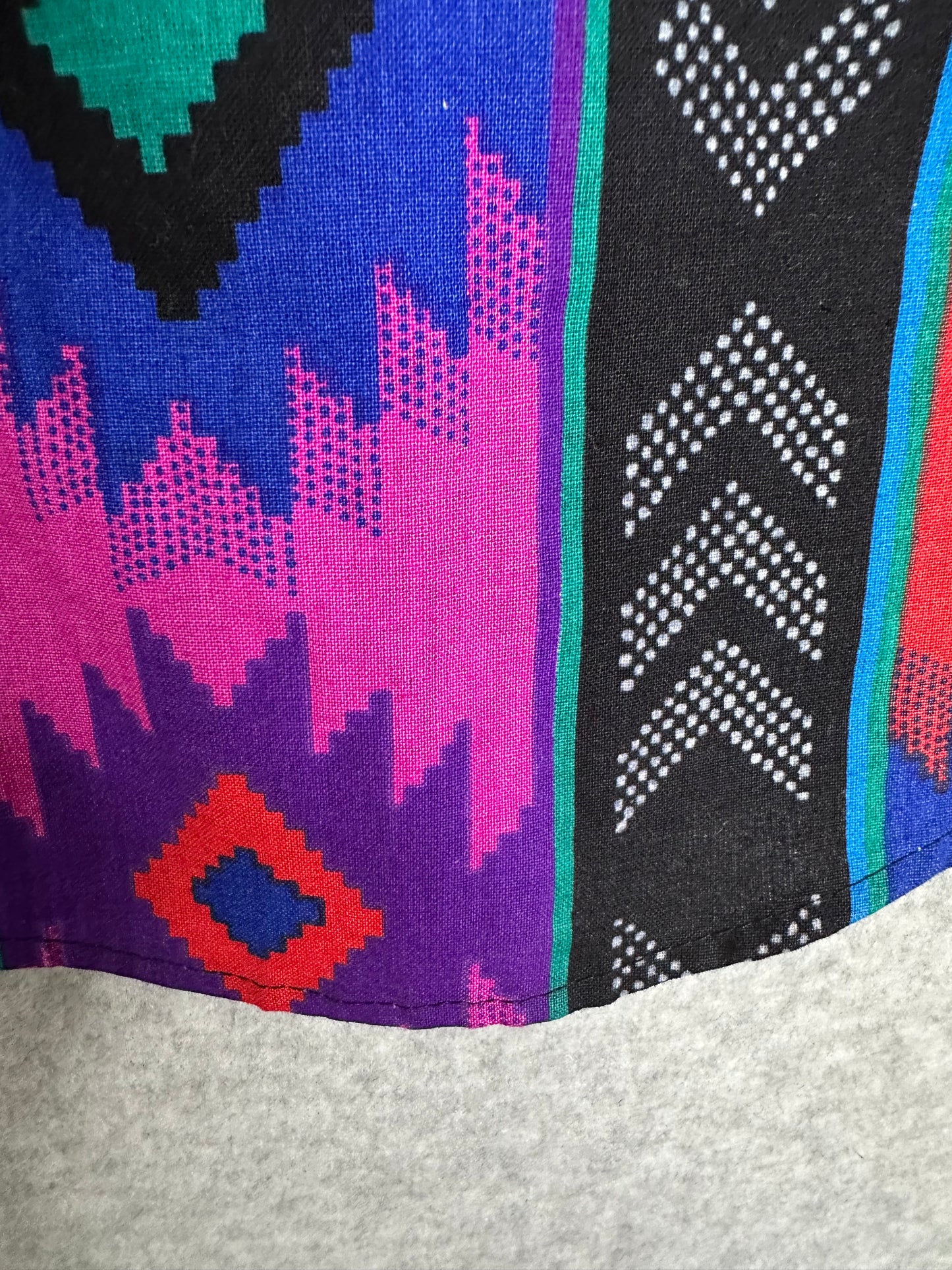 Vintage Roper Frontier Series Womens Southwestern Aztec Geometric Motif Button Front Top Size Large