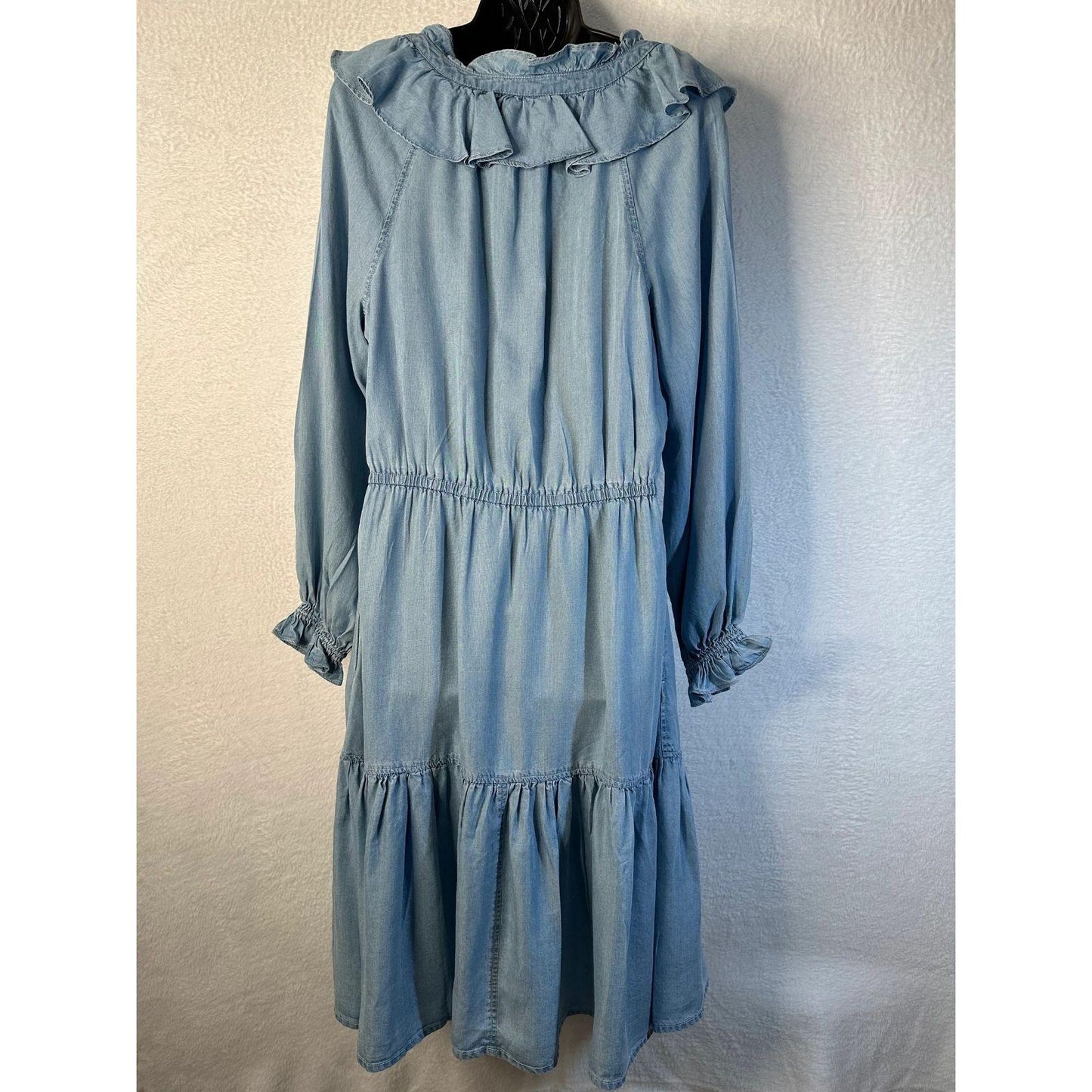 Lauren Ralph Lauren Smocked Ruffle Denim Dress Women's Size 6 Side On-Seam Pockets