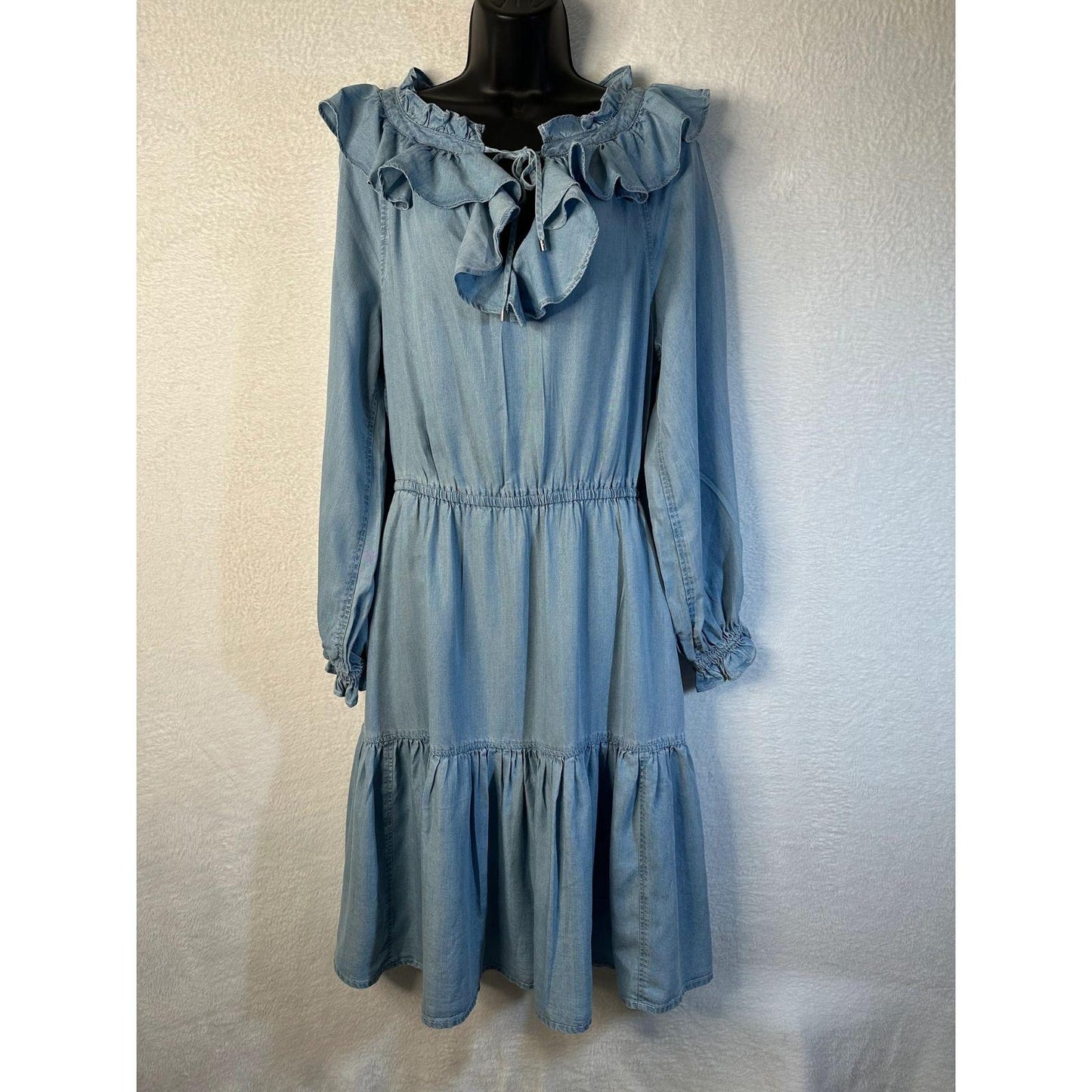 Lauren Ralph Lauren Smocked Ruffle Denim Dress Women's Size 6 Side On-Seam Pockets