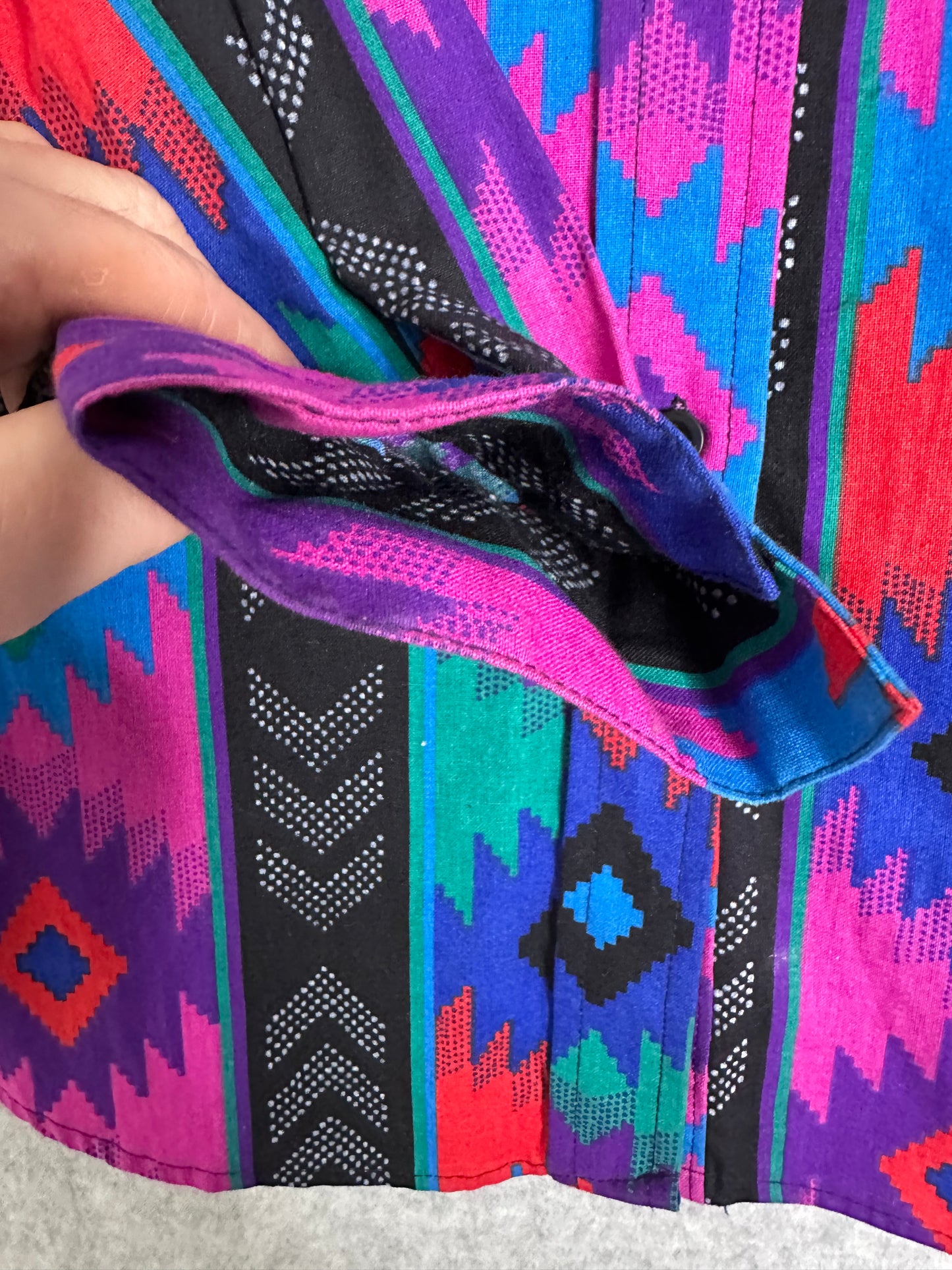 Vintage Roper Frontier Series Womens Southwestern Aztec Geometric Motif Button Front Top Size Large