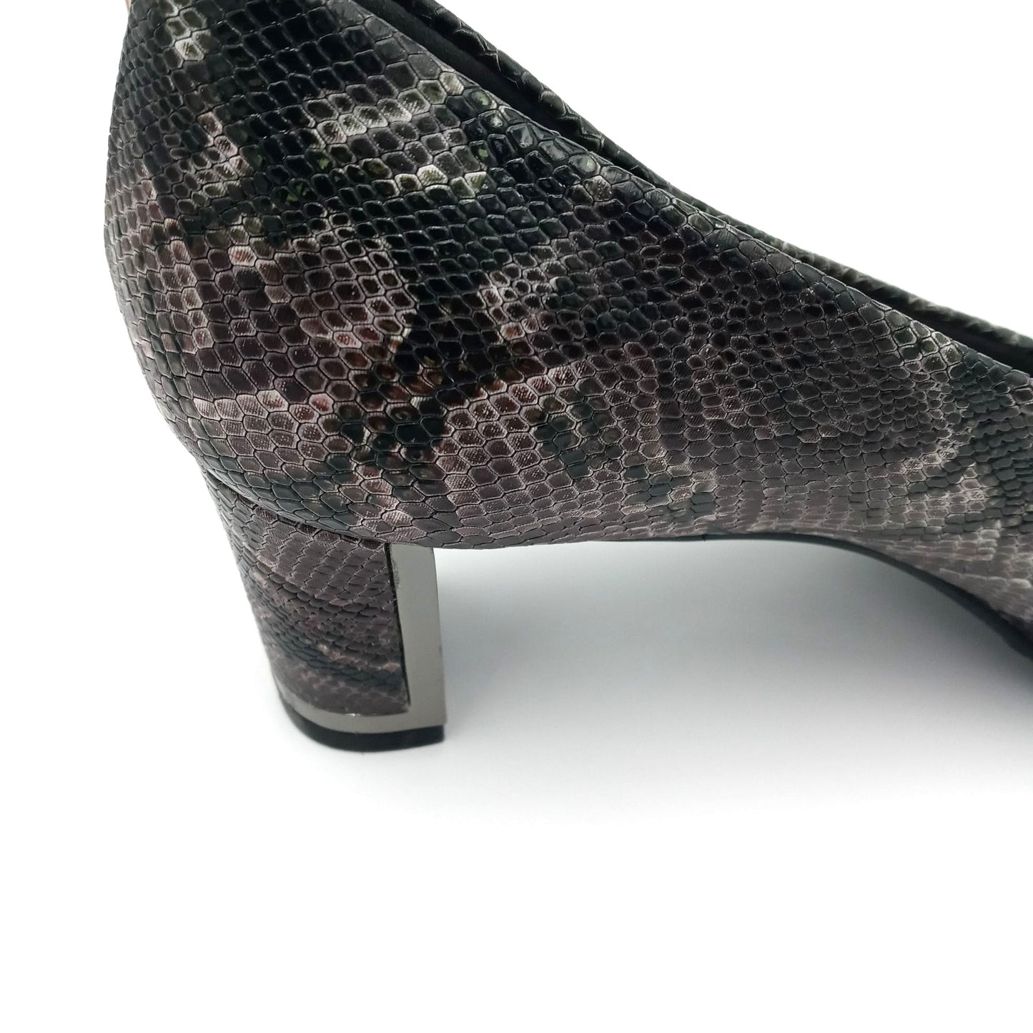 Stuart Weitzman Leather Snake Print Leather Pumps Women's Size 8 Narrow