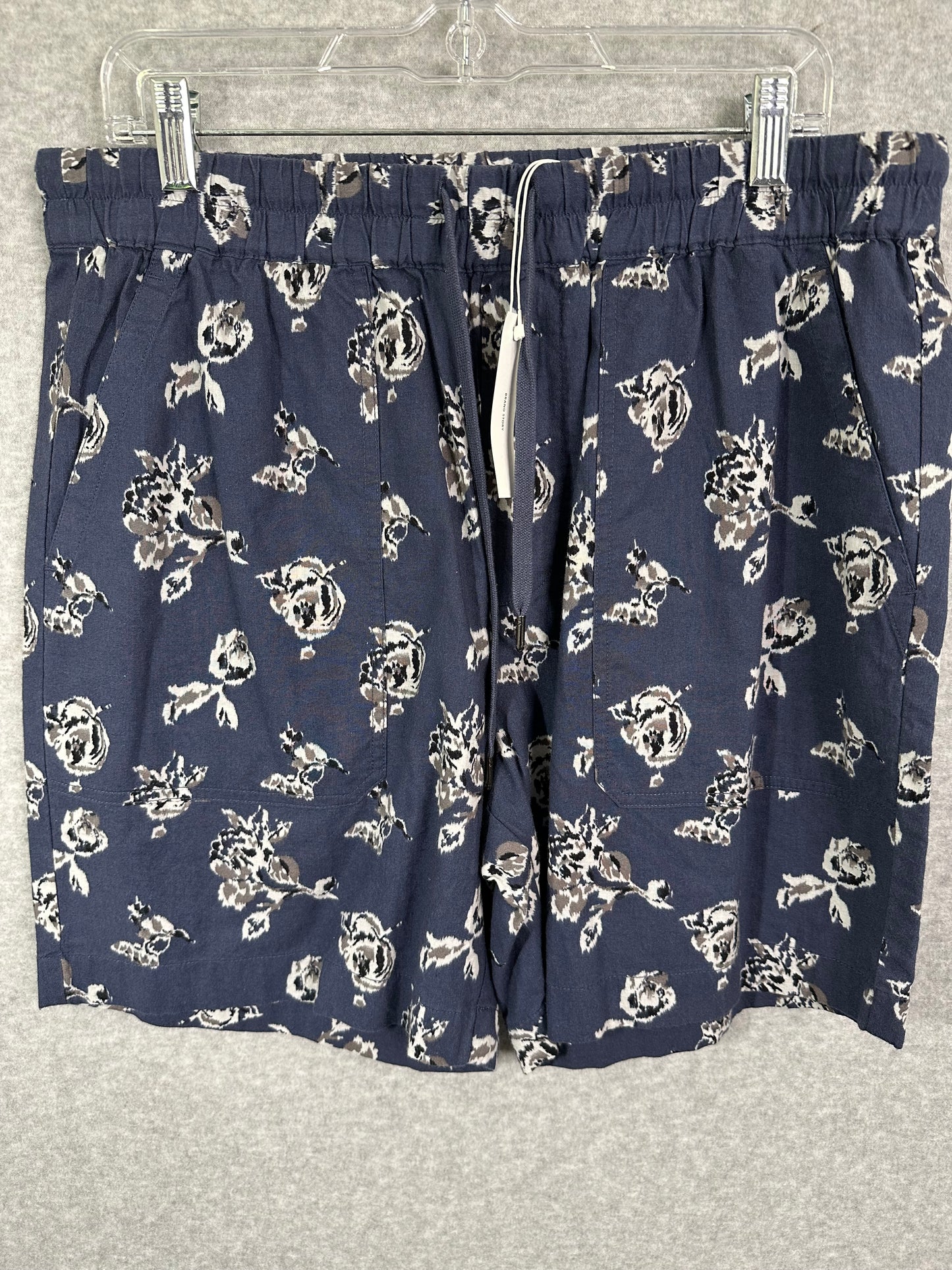 Vince Ikat Floral-Print Pull-On Shorts Men's Large