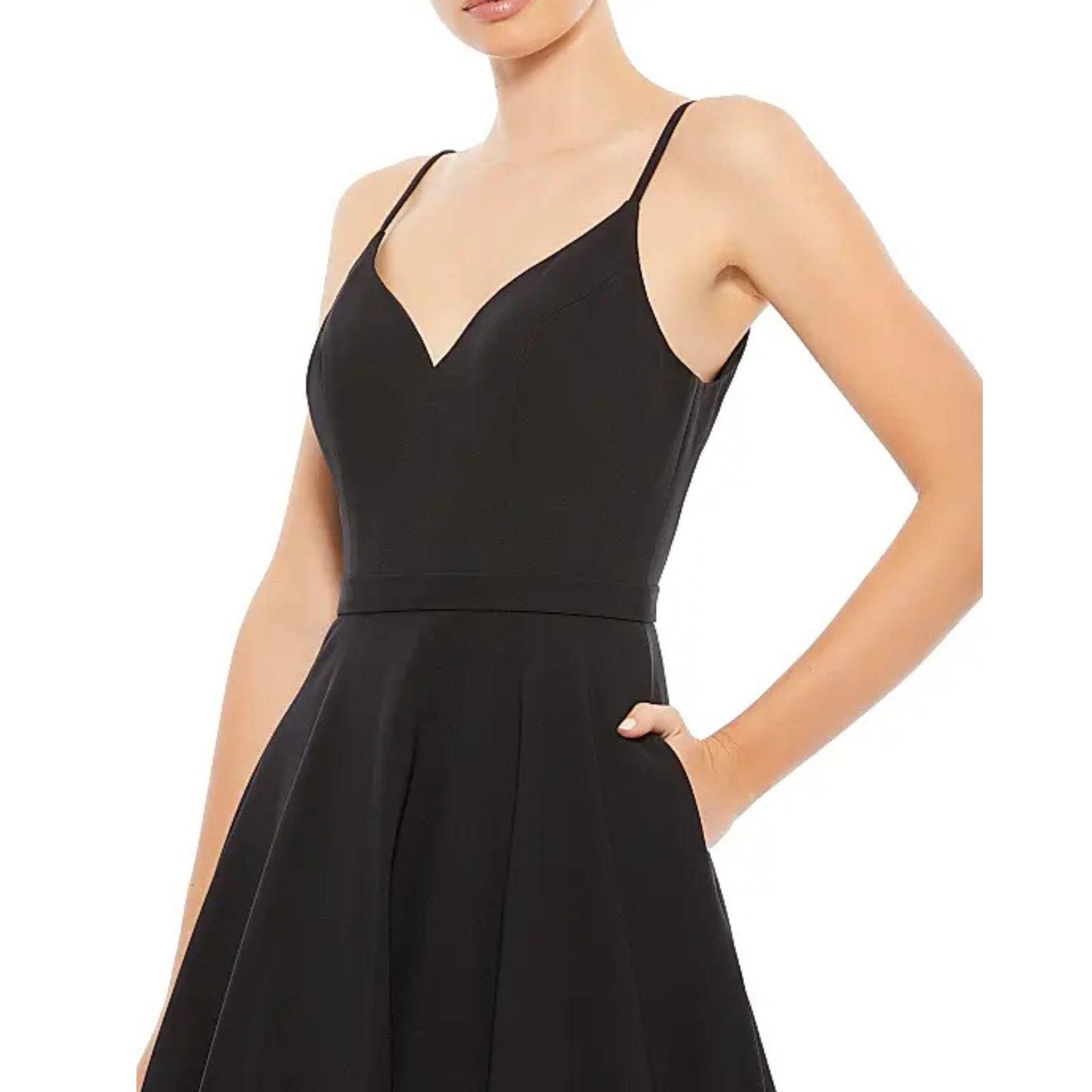 Leena For Mac Duggal Black Classic A-Line V-Neck Gown with Pockets Size 4