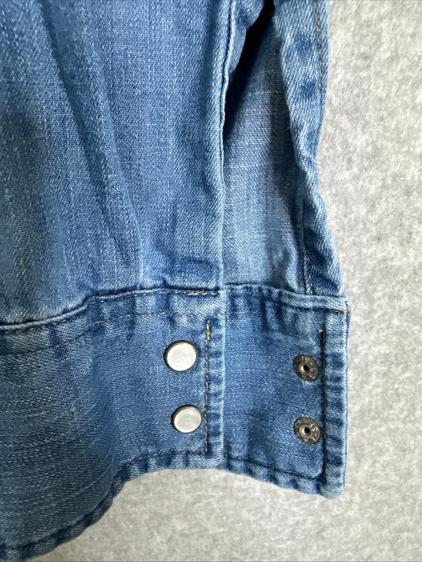 Levi's Western Medium Wash Denim Pearl Snap Button-Up Shirt Men's XXL