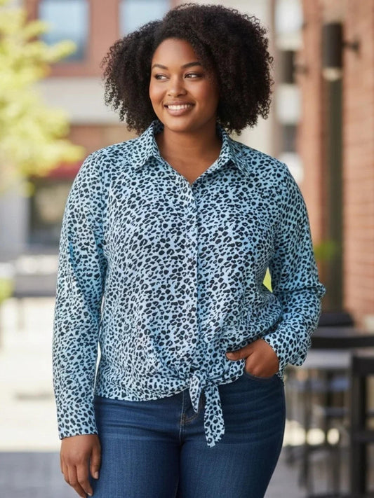 Chico's Classic Fit Blue Leopard Print Blouse With Side Tie Accent Chico's Size 3 US Size 16 / 18 - XL