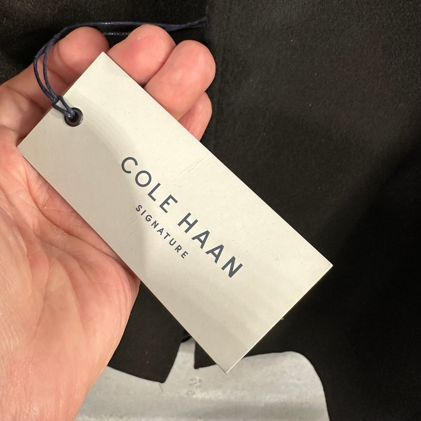I'm sorry, I've been purchased. Looking for something similar? Let us know. Cole Haan Signature Classic-Fit Topcoat Men's XL Wool Blend Black Notch Label