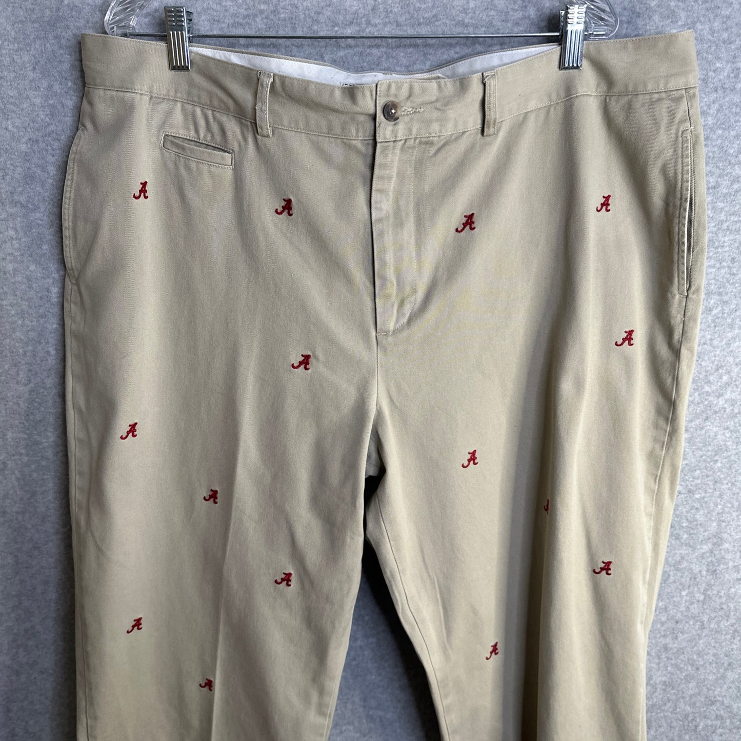 Campus Chinos University Of Alabama Crimson Tide Cotton Twill Khaki Chinos - A Logo Pattern Men's 42X30