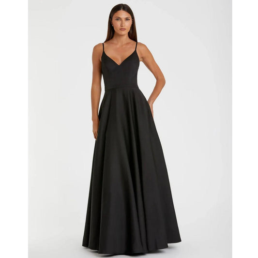 Leena For Mac Duggal Black Classic A-Line V-Neck Gown with Pockets Size 4