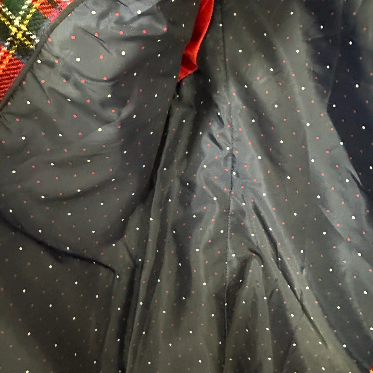 Polka dot interior lining navy blue primary color