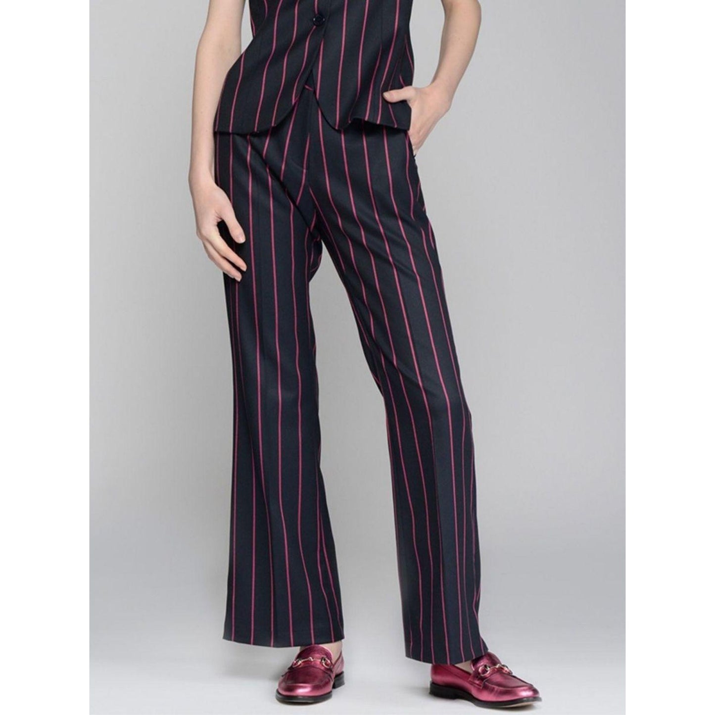 Vilagallo Diplomatic Trousers Size 10 Navy Pink Stripe | Women's